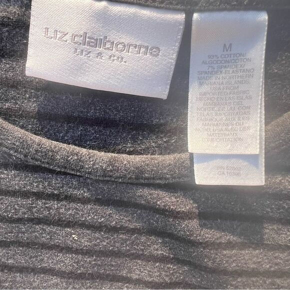 Liz Claiborne Gray Top - Picture 2 of 3